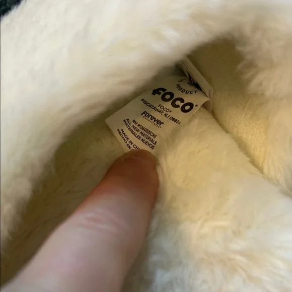 Green Bay Packers Women's Slippers - Green and White - Picture 6 of 6